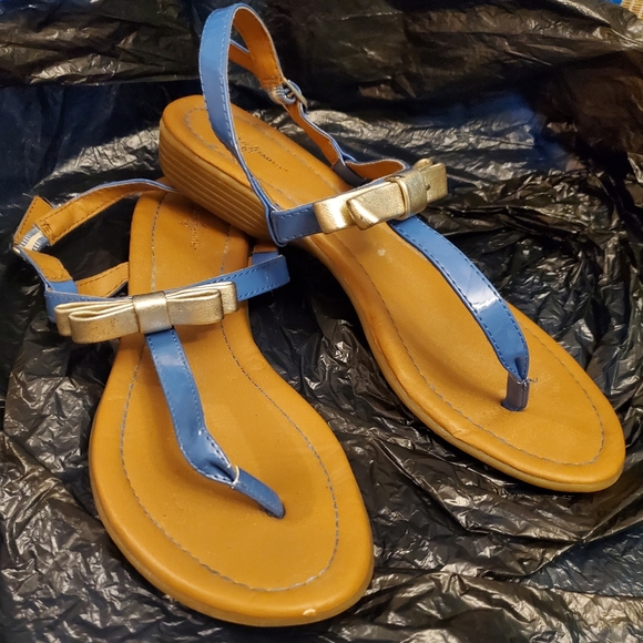 Women's Thong Sandals- Blue - Picture 14 of 15